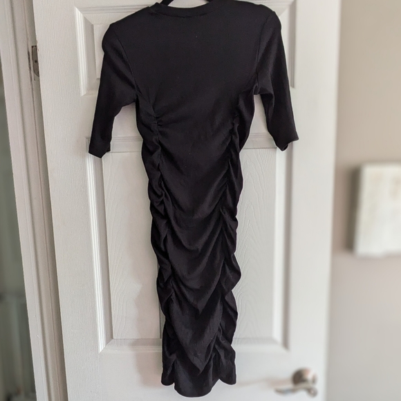 H&M MAMA Maternity Ribbed Bodycon Dress with Ruching - Picture 5 of 6
